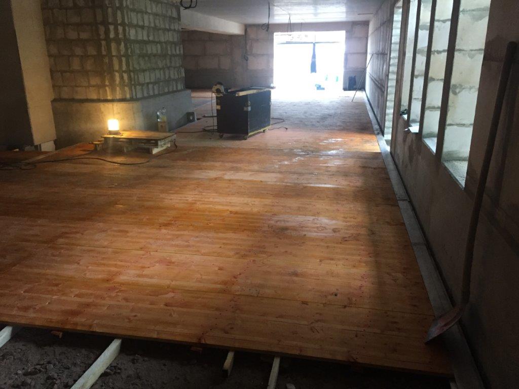 Richtfest in Schnelsen Garage mit Boden ausgelegt 2017