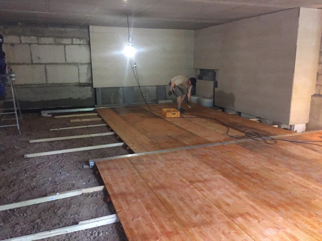 Richtfest in Schnelsen Garage mit Boden ausgelegt 2017